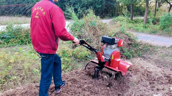 186F ディーゼルエンジン 四輪駆動 ミニ パワー ティラー 栽培機 農場の効率化
